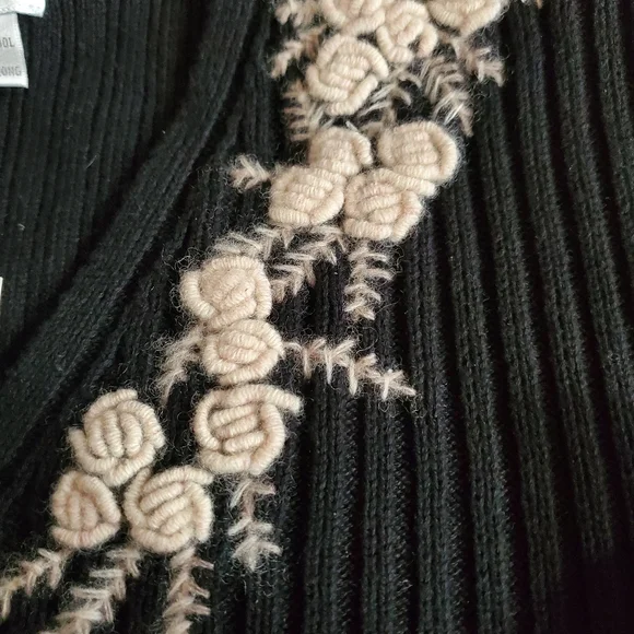 Karen Kane Embroidered Sweater Vest, Size L - Picture 5 of 7